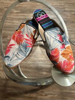 inkkas Tropical Leaf Slip-On Mules in Pink, Orange, Blue & Gray